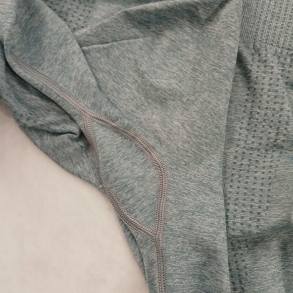 Gymshark Light Teal Seamless Legging, Women's Size Small. - Picture 3 of 9